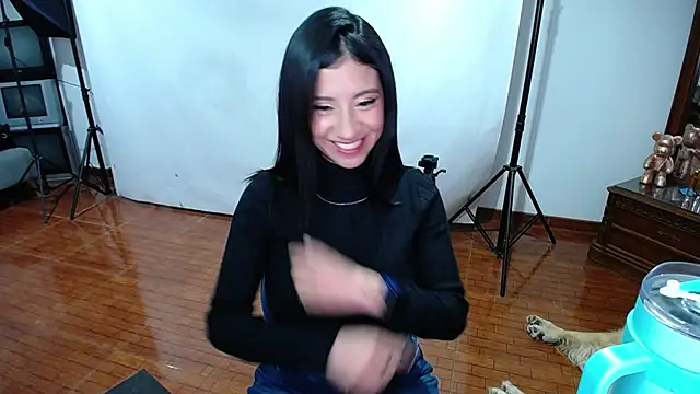 Snapshot of _holy_1 chatting on January 2025 04:23:01 AM holy 1 online show from January 2025 04:23:01 AM