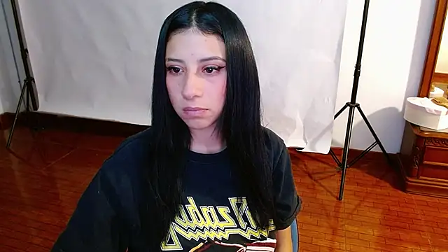 Snapshot of _holy_1 chatting on September 2025 04:34:02 AM holy 1 online show from September 2025 04:34:02 AM