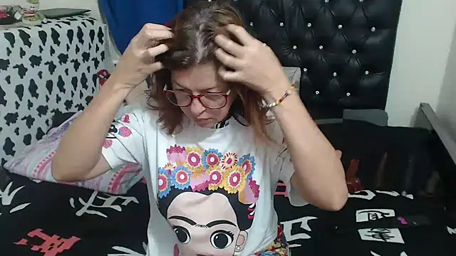 Snapshot of jellyfishhot chatting on November 2025 11:04:02 PM jellyfishhot online show from November 2025 11:04:02 PM