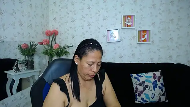 mature martina online show from February 2025 08:54:02 AM