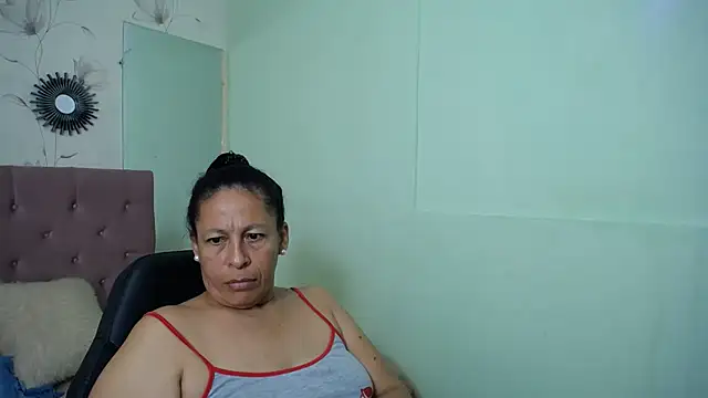 mature martina online show from March 2025 08:34:01 AM