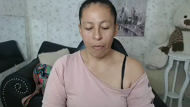 Snapshot of mature_martina chatting on June 2026 10:03:02 PM mature martina online show from June 2026 10:03:02 PM
