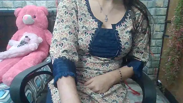 Sexy iknoor online show from March 2025 04:46:01 AM