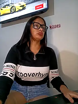 MEGAN X0XX online show from November 2025 10:19:02 PM