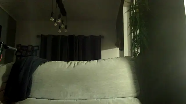 feline27 online show from March 2026 09:32:02 PM