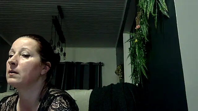 feline27 online show from March 2026 09:42:02 PM