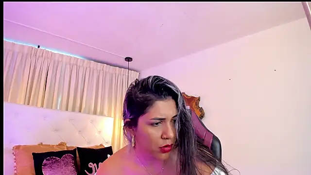 BonnieBad01 online show from October 2025 05:03:01 PM