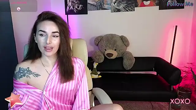 xx adrihanna xx online show from February 2025 06:44:01 PM