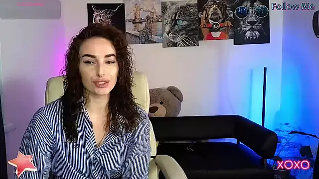 xx adrihanna xx online show from February 2025 03:08:01 PM