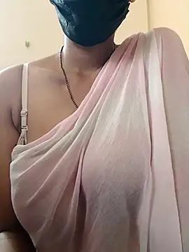 pretiHot online show from April 2026 04:24:02 AM