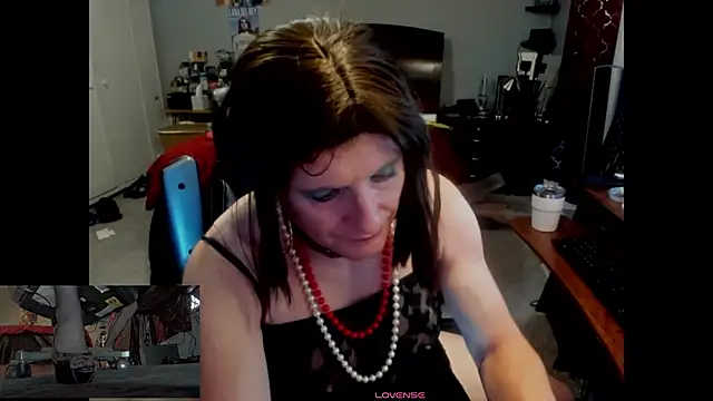 CharlotteAshton online show from July 2026 02:13:01 PM