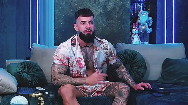 masterkingofmusclee online show from December 2024 10:37:01 PM