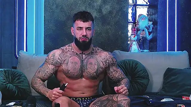 masterkingofmusclee online show from December 2024 12:44:02 PM