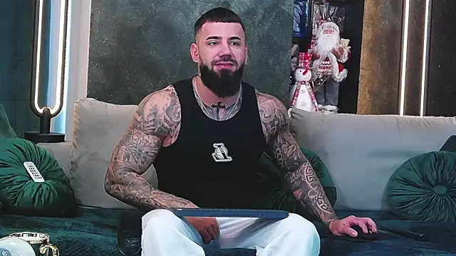 masterkingofmusclee online show from December 2024 09:17:02 AM