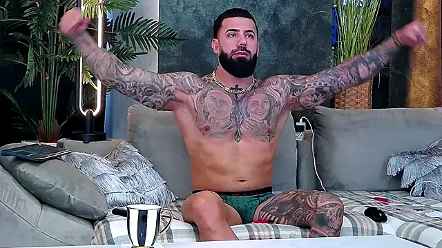 masterkingofmusclee online show from November 2025 09:53:01 AM