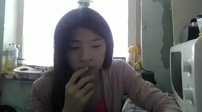 CarlyJoy online show from February 2025 09:32:02 AM