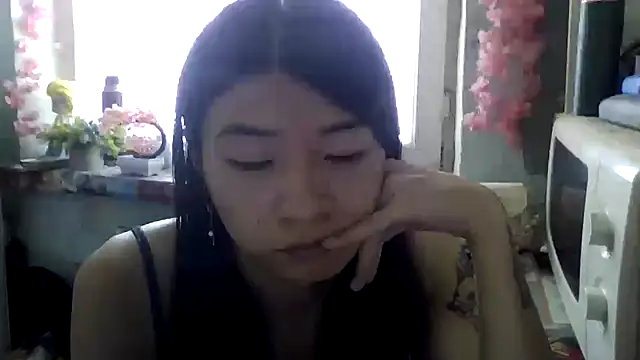 Snapshot of CarlyJoy chatting on May 2026 10:33:02 AM CarlyJoy online show from May 2026 10:33:02 AM