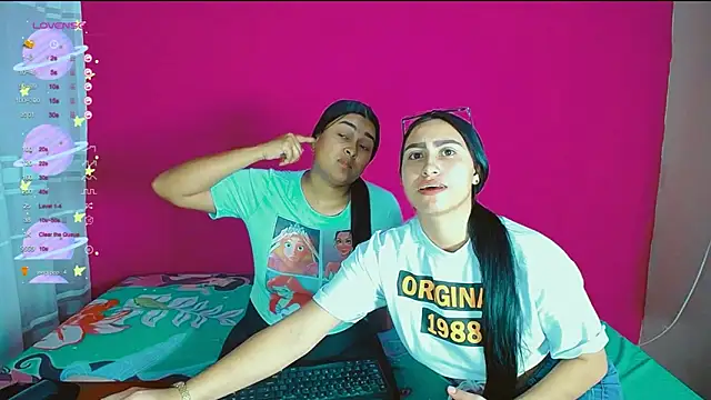 Snapshot of violeta_rous chatting on December 2024 02:58:02 AM violeta rous online show from December 2024 02:58:02 AM