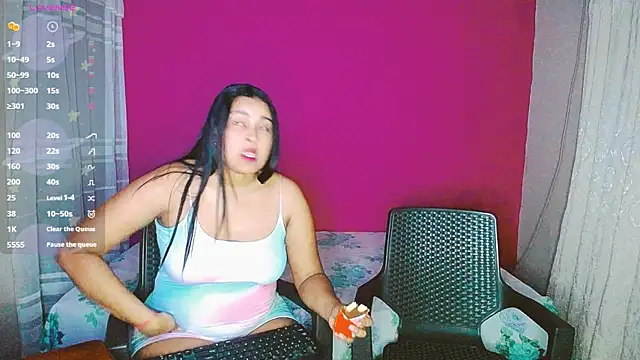 Snapshot of violeta_rous chatting on February 2025 06:02:01 AM violeta rous online show from February 2025 06:02:01 AM