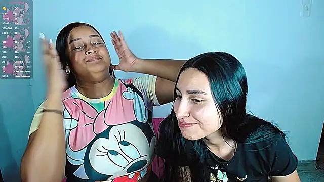 Snapshot of violeta_rous chatting on October 2025 11:35:02 PM violeta rous online show from October 2025 11:35:02 PM