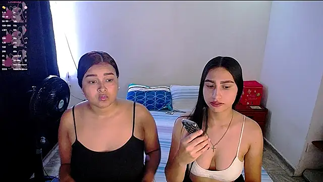 Snapshot of violeta_rous chatting on October 2025 04:52:01 PM violeta rous online show from October 2025 04:52:01 PM