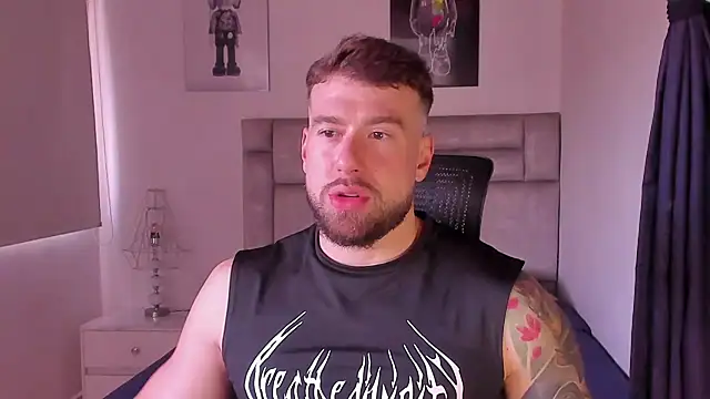 Snapshot of paul_rogerr chatting on May 2026 04:26:02 PM paul rogerr online show from May 2026 04:26:02 PM