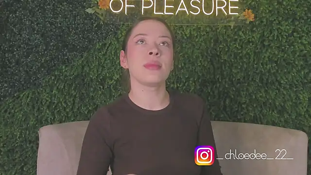 chloe d online show from October 2025 02:50:02 PM