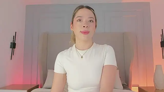 chloe d online show from March 2026 12:33:02 PM