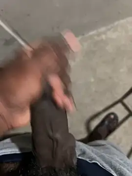 Snapshot of Yurt000 chatting on March 2025 06:18:01 PM Yurt000 online show from March 2025 06:18:01 PM