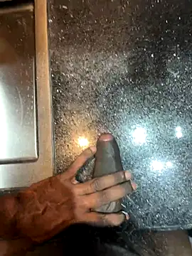 Snapshot of Yurt000 chatting on November 2025 08:09:01 PM Yurt000 online show from November 2025 08:09:01 PM