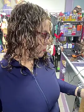 ROSALIALUCY online show from February 2026 01:04:02 PM