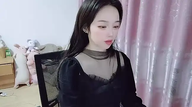 wwcc123 online show from March 2025 01:41:01 PM