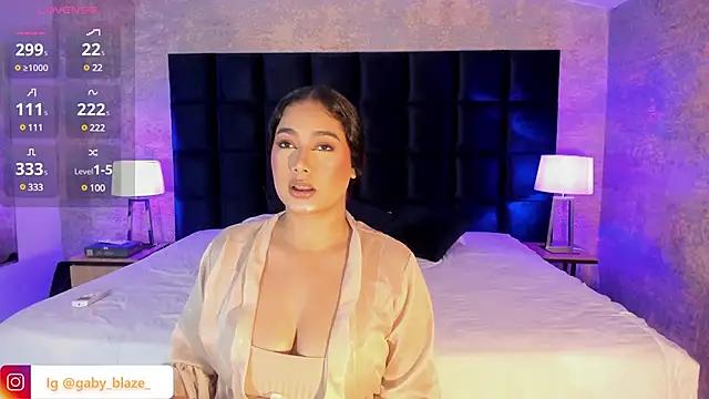 Snapshot of Gaby_Blaze chatting on February 2025 07:52:01 PM Gaby Blaze online show from February 2025 07:52:01 PM