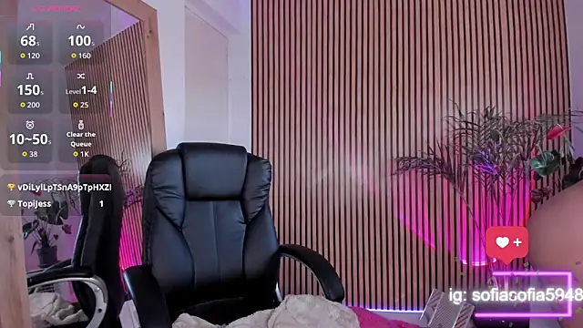 sofiah  online show from October 2025 04:07:01 PM