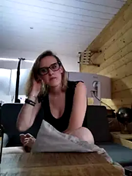 Snapshot of Madame_Callie chatting on July 2026 07:17:02 PM Madame Callie online show from July 2026 07:17:02 PM