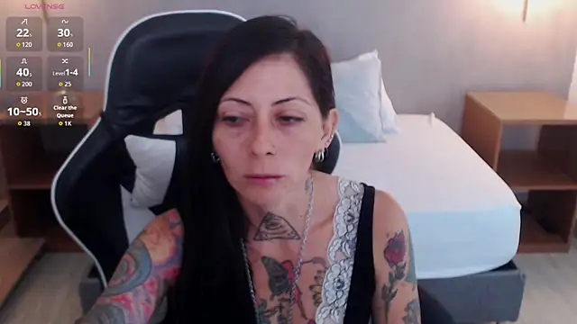 dark gotica online show from December 2025 12:24:02 PM