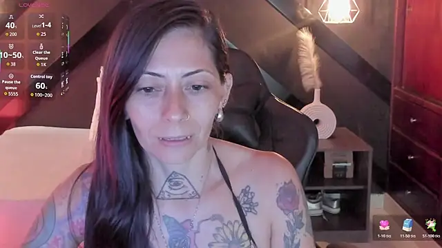 Snapshot of dark_gotica chatting on May 2026 07:11:01 PM dark gotica online show from May 2026 07:11:01 PM