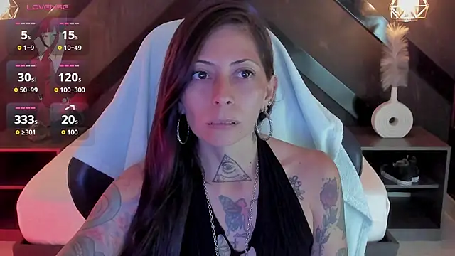 Snapshot of dark_gotica chatting on July 2026 07:13:01 PM dark gotica online show from July 2026 07:13:01 PM