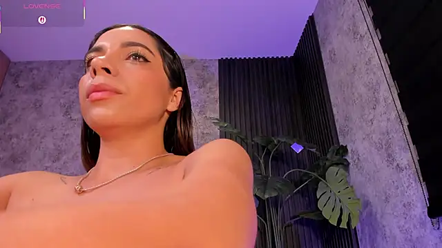 AmyWalker  online show from September 2025 09:42:02 AM