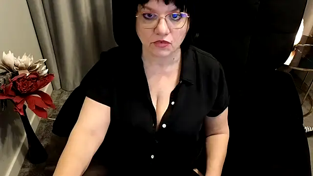 maggiemilff online show from January 2025 08:55:01 AM