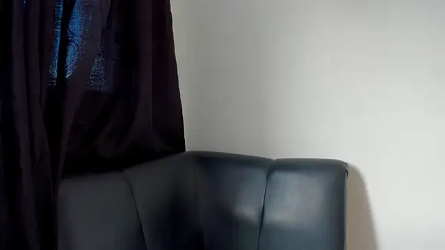 Snapshot of squirttati33 chatting on February 2025 02:26:01 PM squirttati33 online show from February 2025 02:26:01 PM