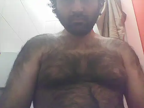 Snapshot of JohnBond009 chatting on October 2025 09:27:02 PM JohnBond009 online show from October 2025 09:27:02 PM