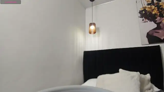 dolly zoe online show from April 2026 05:12:02 AM