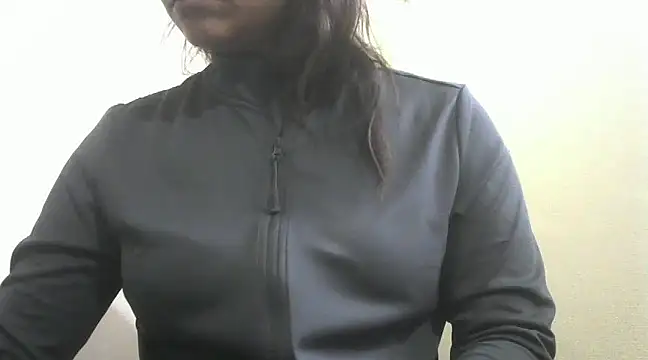 Snapshot of shekira99 chatting on January 2025 04:02:01 AM shekira99 online show from January 2025 04:02:01 AM