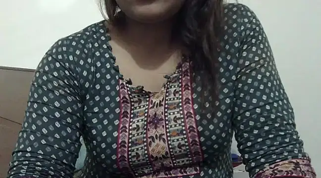 Snapshot of shekira99 chatting on March 2025 08:43:01 PM shekira99 online show from March 2025 08:43:01 PM