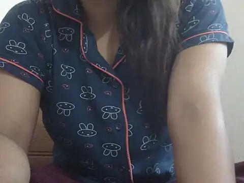 Snapshot of shekira99 chatting on November 2025 05:32:02 AM shekira99 online show from November 2025 05:32:02 AM