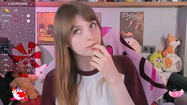 AliceLanley online show from December 2024 03:49:02 PM