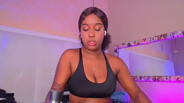 MichaelaCox online show from November 2025 12:28:02 PM