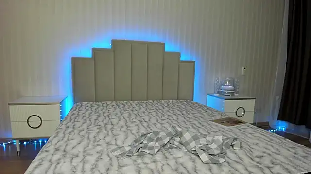 ooksiiii online show from January 2025 05:39:01 PM