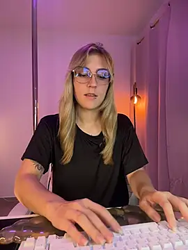 Dakotaa  online show from March 2026 01:11:02 AM